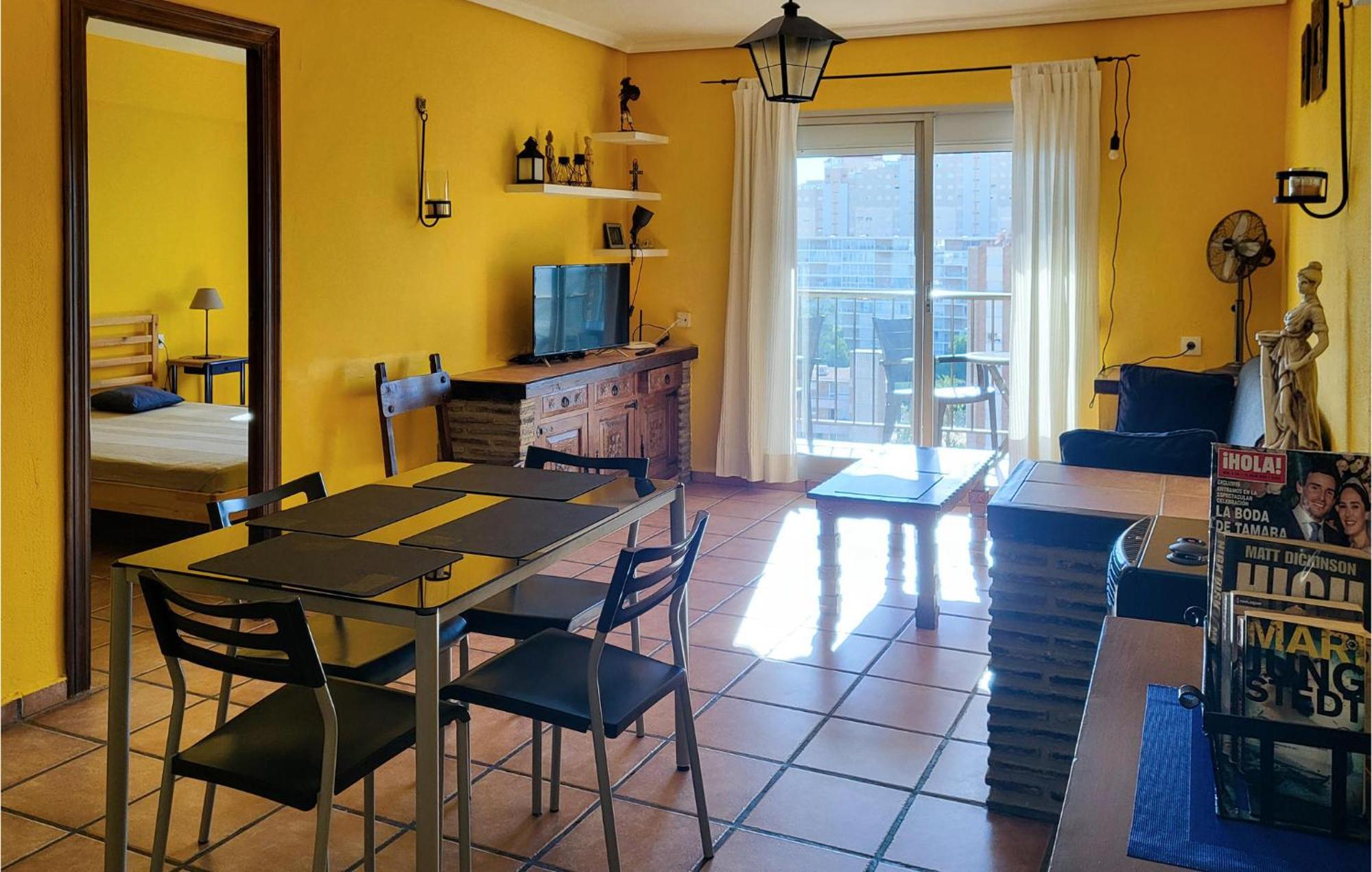 2 Bedroom Cozy Apartment In إل كامبيلو المظهر الخارجي الصورة
